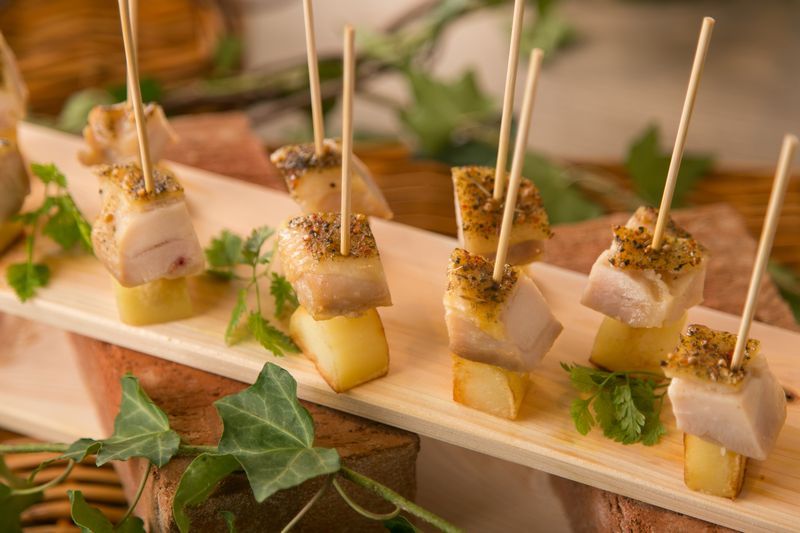 お一人様2 0円フィンガーフードプラン ケータリングは東京のプラチナデリスタイル